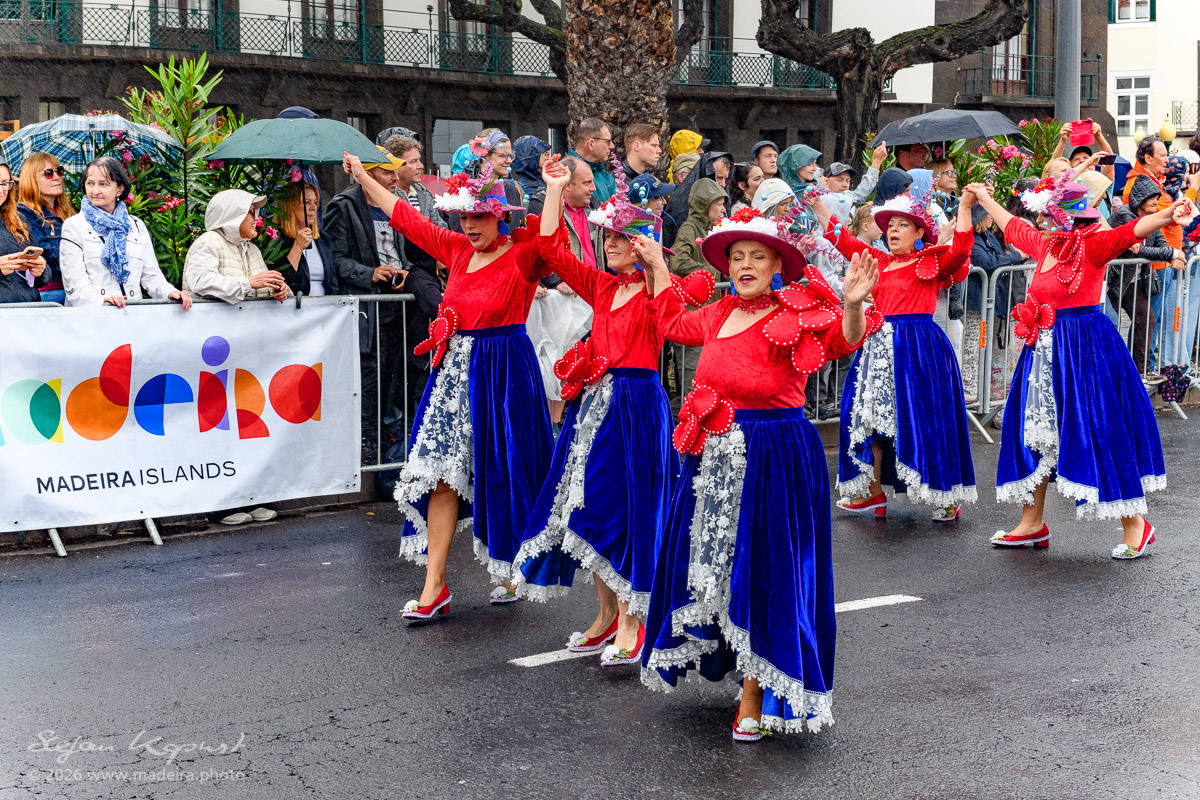 Tanzgruppe Nuvem D’Afectos beim Blumenfest