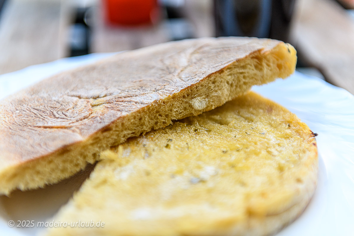 Bolo do Caco