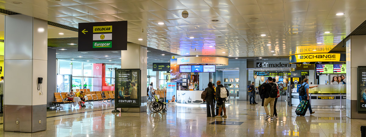 Madeira Flughafen Empfangshalle