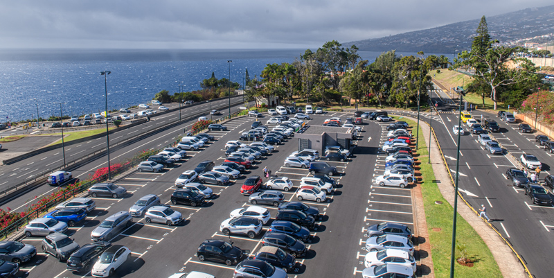 Madeira Flughafen Mietwagen Parkplatz