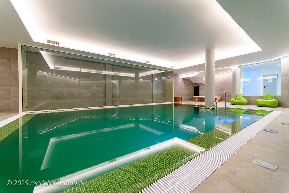 Hotel Euro Moniz Pool